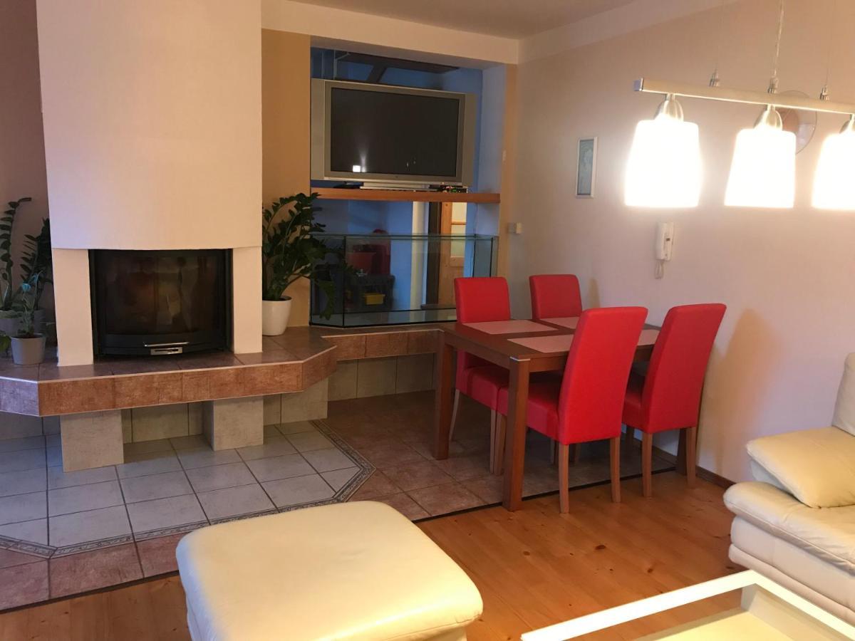 Ubytovani Duskovi Villa Lipno nad Vltavou Exteriör bild