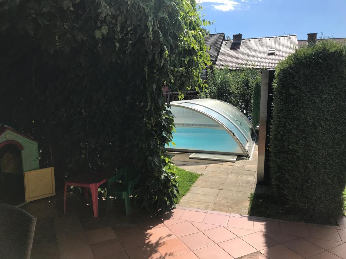 Ubytovani Duskovi Villa Lipno nad Vltavou Exteriör bild
